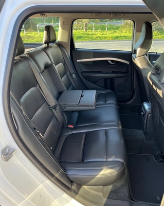 Volvo V70 cena 38000 przebieg: 421800, rok produkcji 2015 z Kraków małe 781